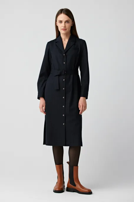 Marineblaue Wollkleid im Hemdblusenstil