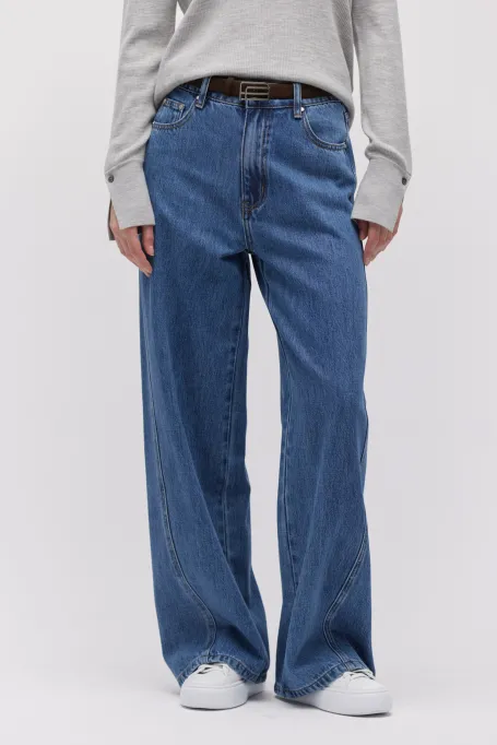 Jeans mit weitem Bein